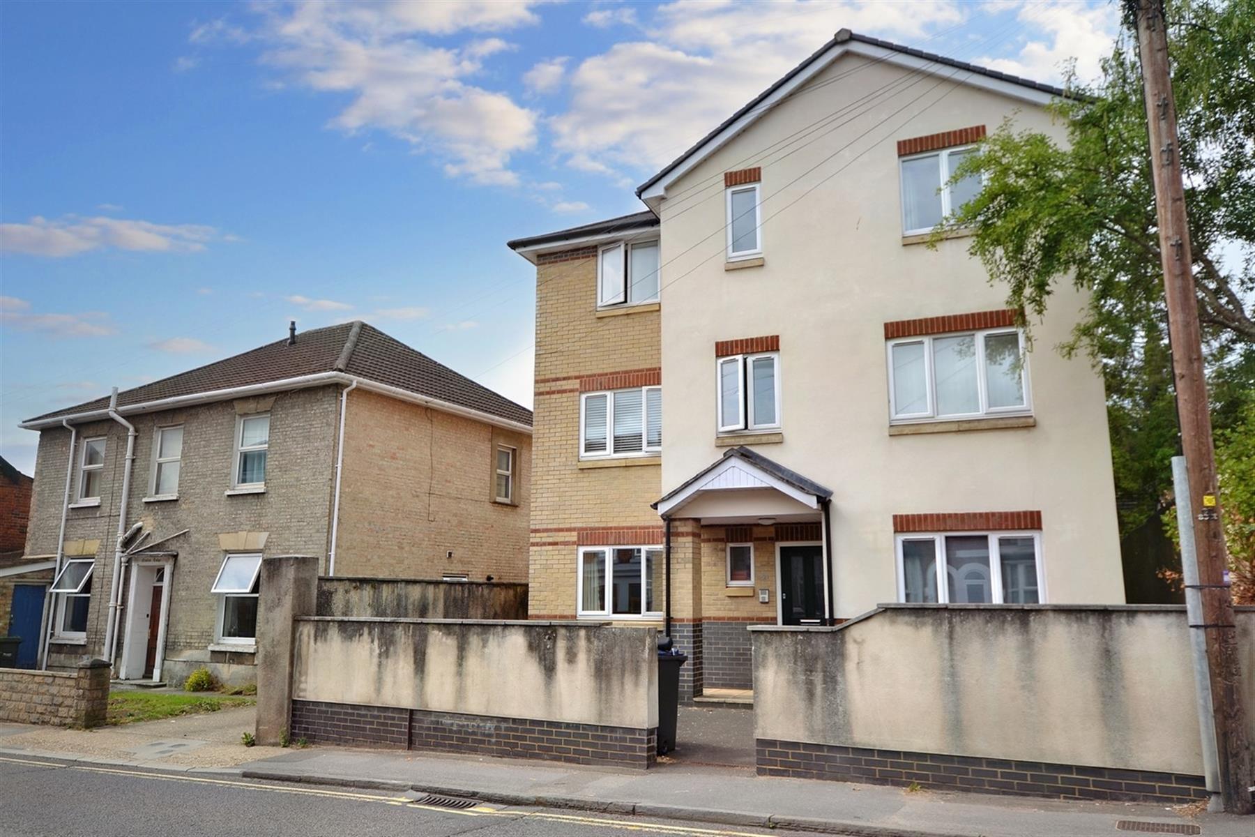 Devizes Road Salisbury Wiltshire SP2 1 bedroom flat under